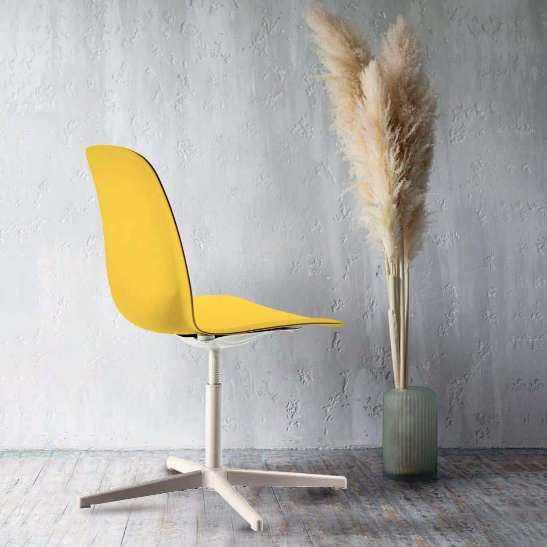 Leifarne Swivel Chair